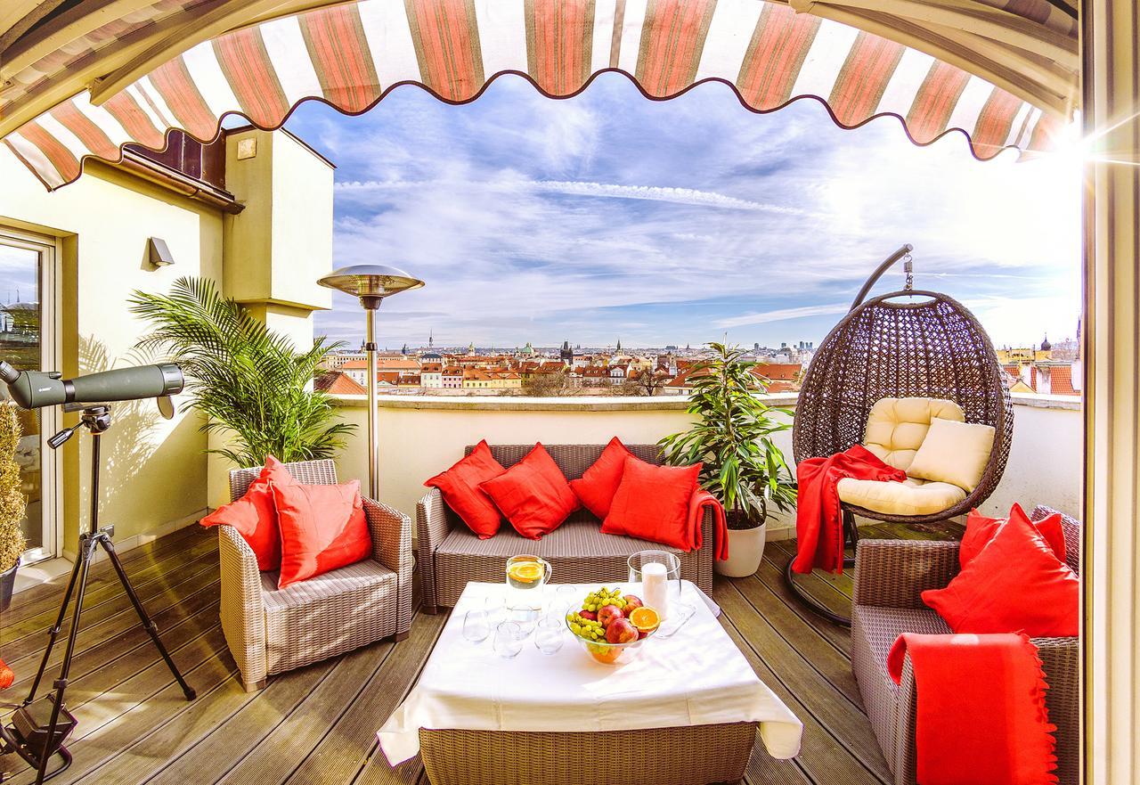 President Apt By Prague Castle, Views Exterior photo